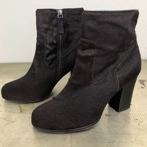 FRYE Parker Short Boot Block Heel in Black Fur